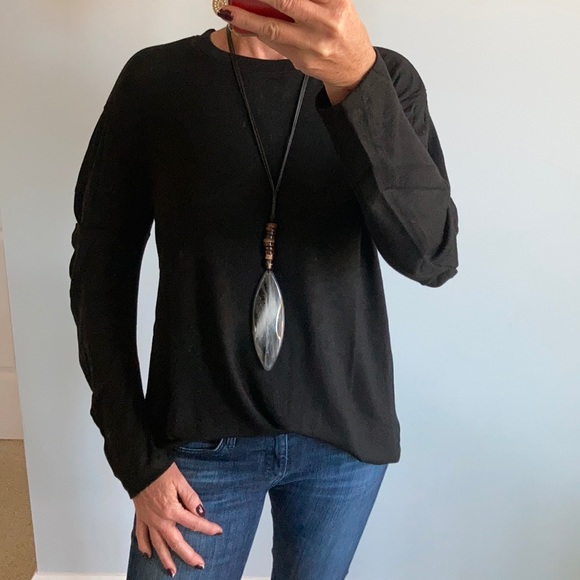 Black, Gathered Sleeve Tunic Top - Picture 3 of 13